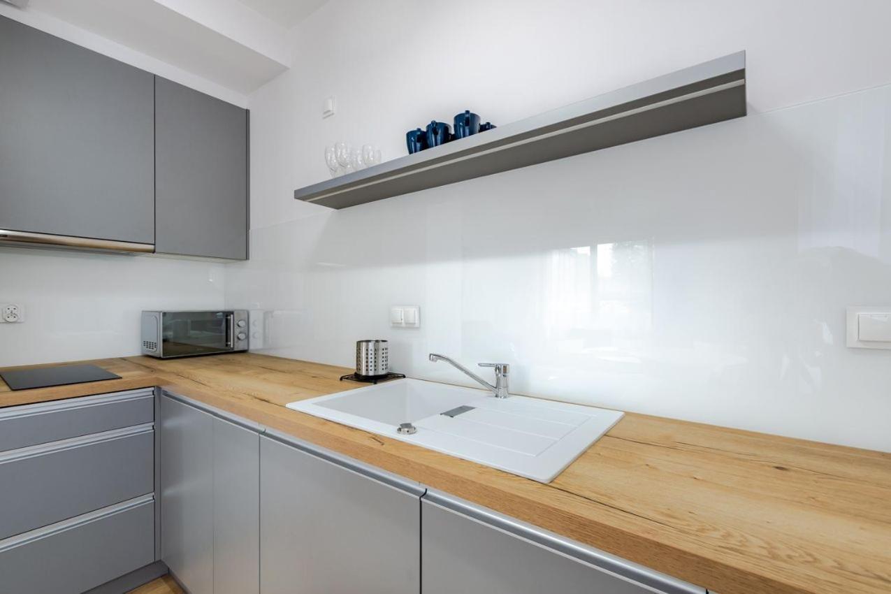 Apartament Loft Style Starowka Gdansk Bagian luar foto